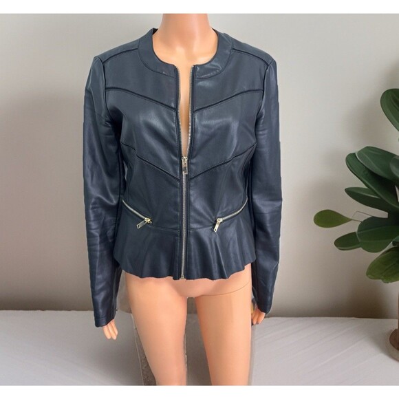 G by GUESS Moto Jacket M Black Faux Leather Zip Front Fitted Waist Trendy Chic - Picture 2 of 15